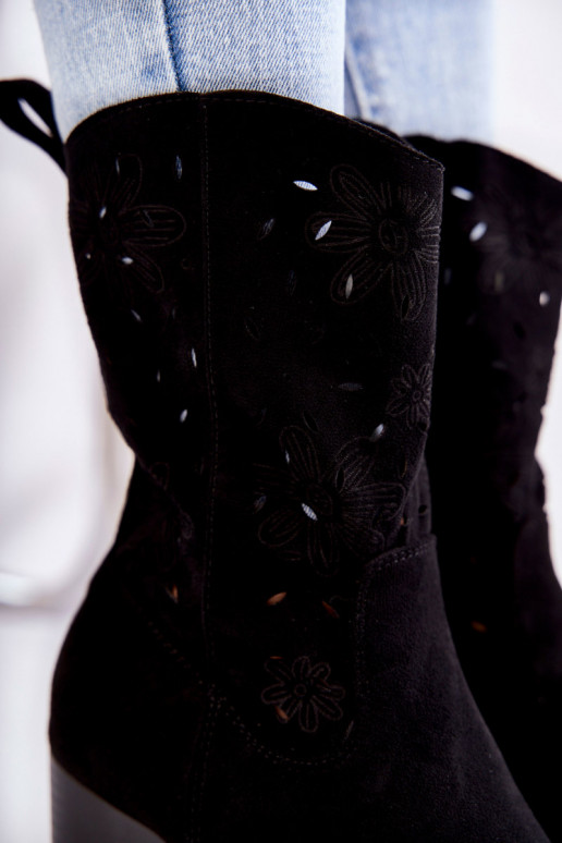 kaubojiško stiliaus zomšiniai... kaubojiško stiliaus zomšiniai...