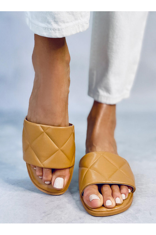 Šlepetės CRAY CAMEL