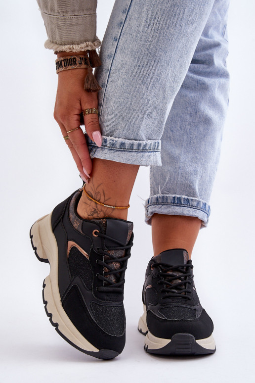 sportiniai bateliai su raišteliais... sportiniai bateliai su raišteliais...