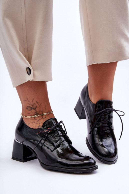 Lakuoti pusbačiai su kulniukais... Lakuoti pusbačiai su kulniukais...