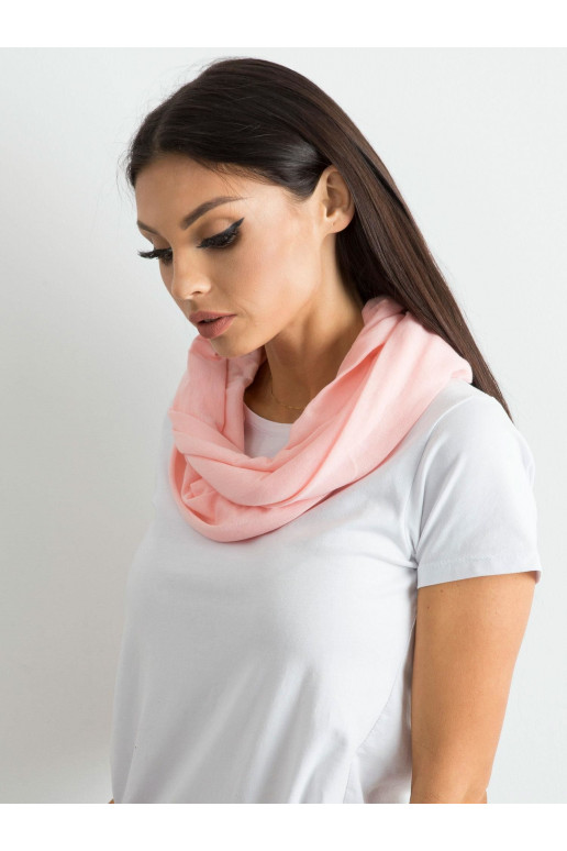 Šviesiai rožinis kaminas